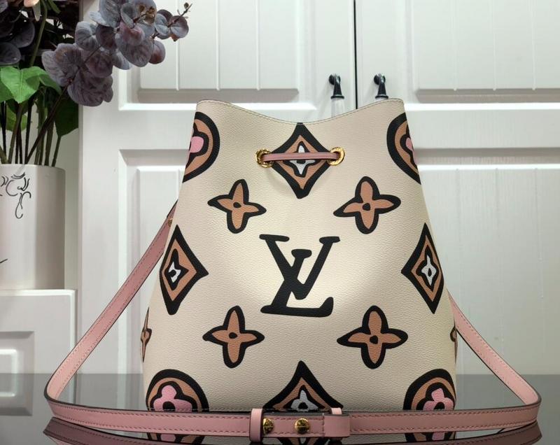Luxe Touch Bags -   2340