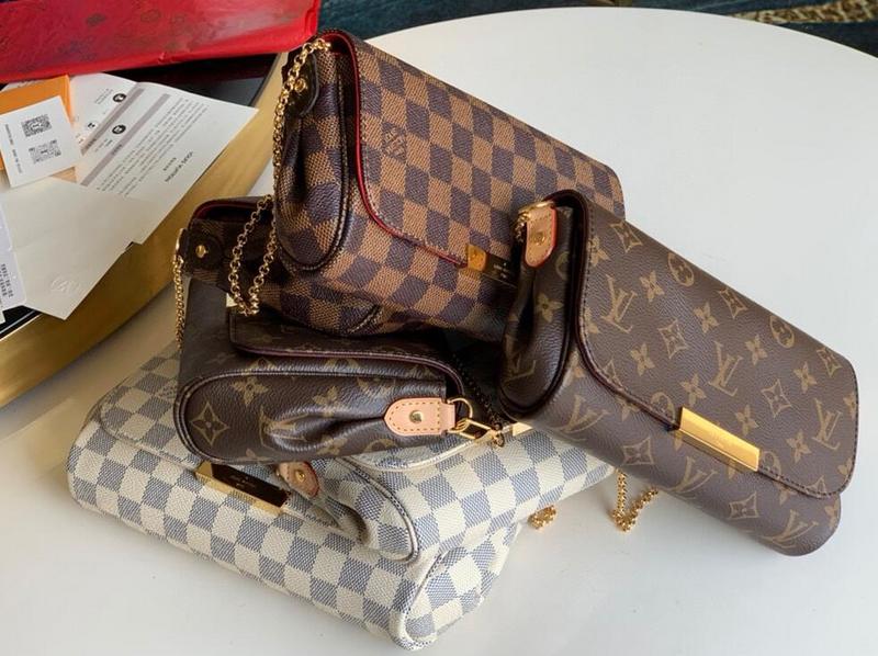 Luxe Touch Bags -   2728