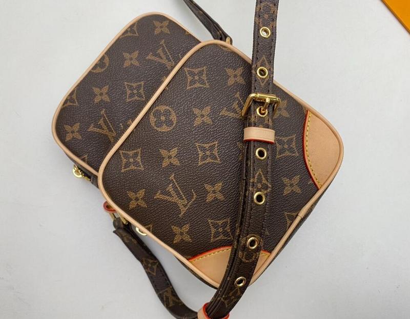 Luxe Touch Bags -   2177
