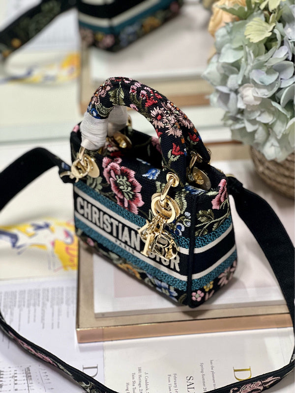 LTB - Luxe Touch Bags - 126