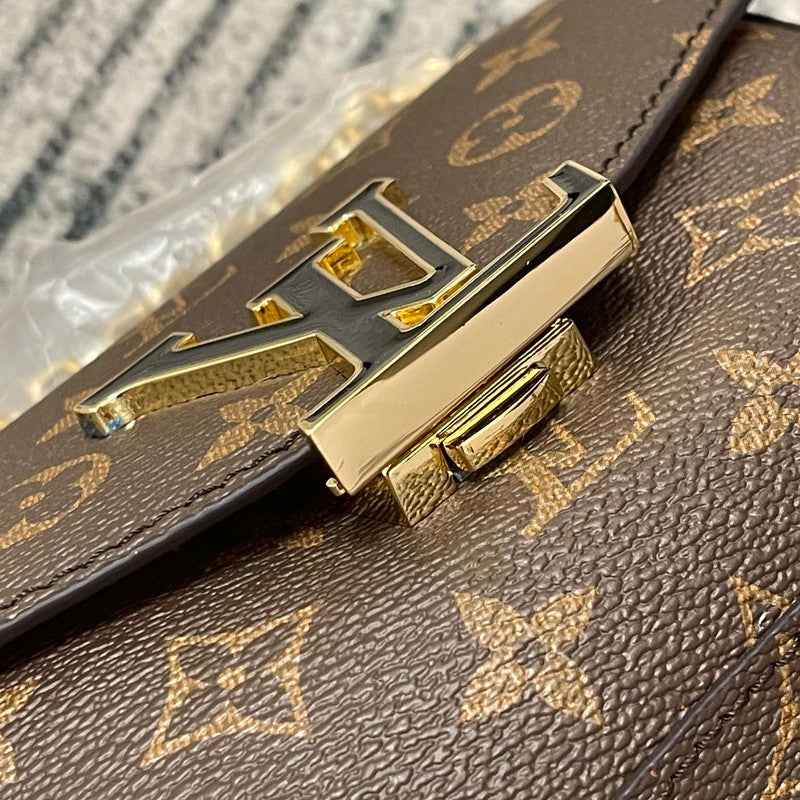 Fashion Luxe Touch bags - 3915