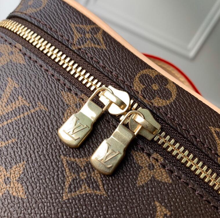 Luxe Touch Bags -   3066