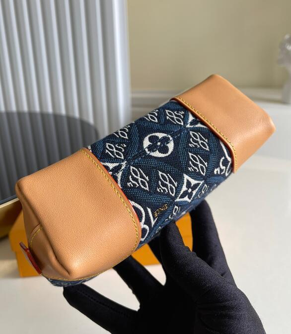 Luxe Touch Bags 

 - LTB Bags - 2520