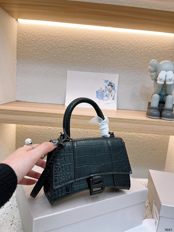 Luxe Touch Fashion - BGA Bags - 1571