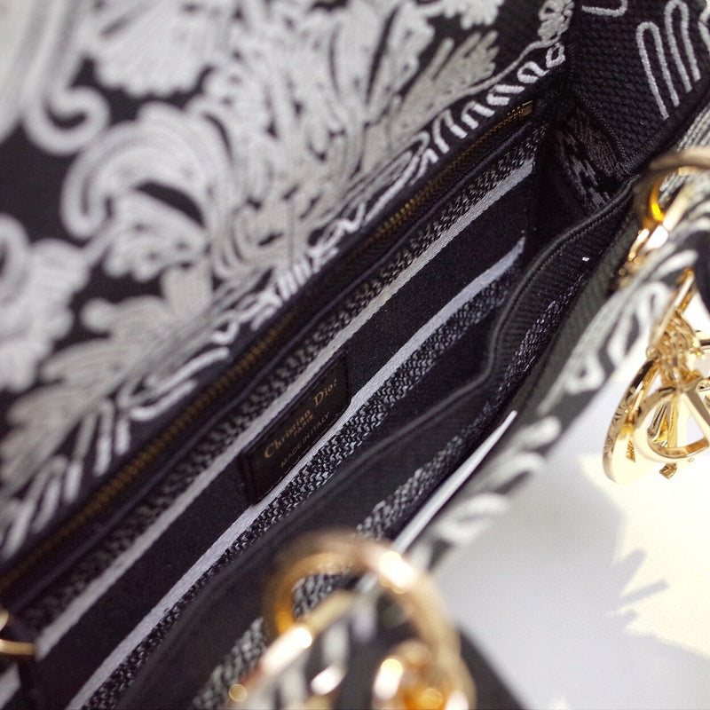 LTB - Luxe Touch Bags - 1229