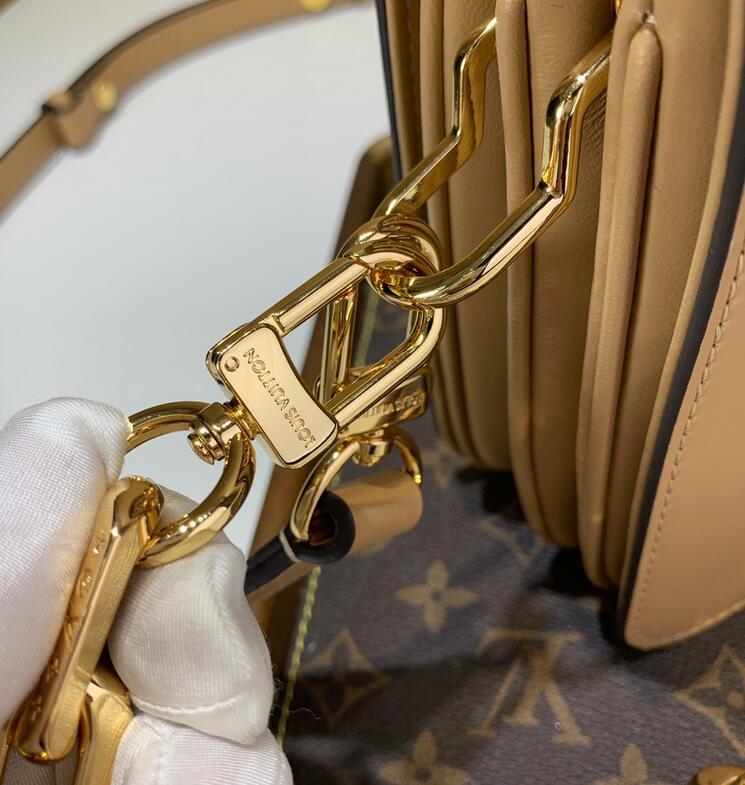 Luxe Touch Bags -   2501