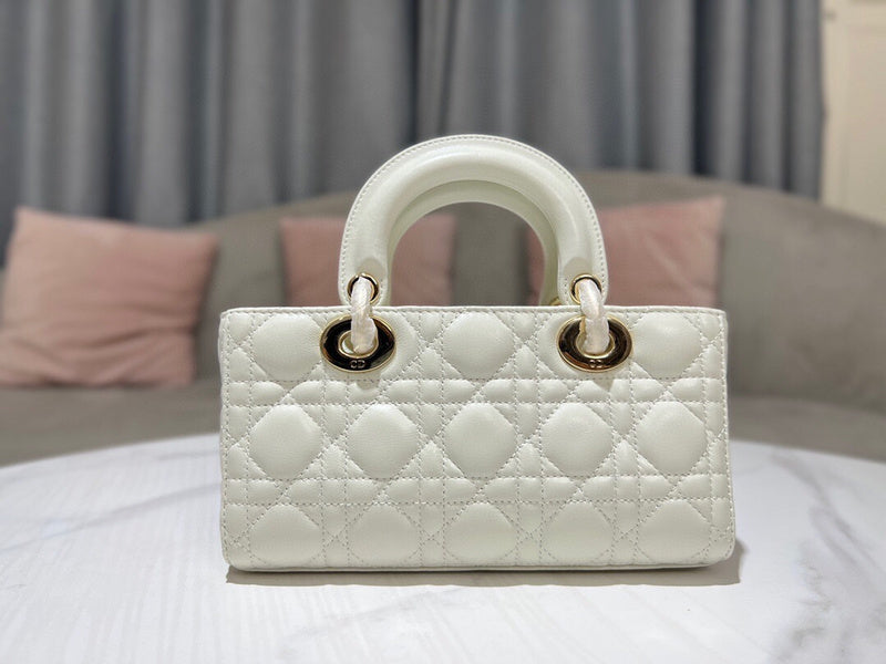 LTB - Luxe Touch Bags - 1951