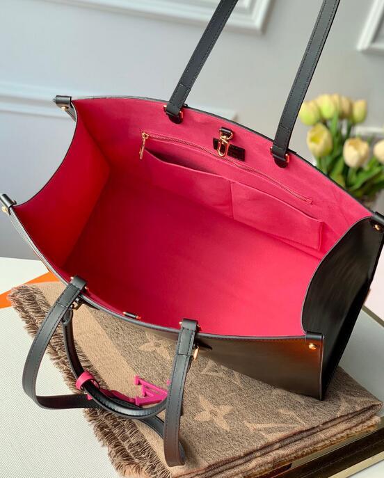 Luxe Touch Bags -   3163