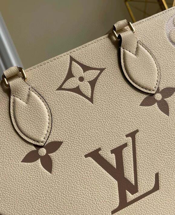 Luxe Touch Bags -   2488