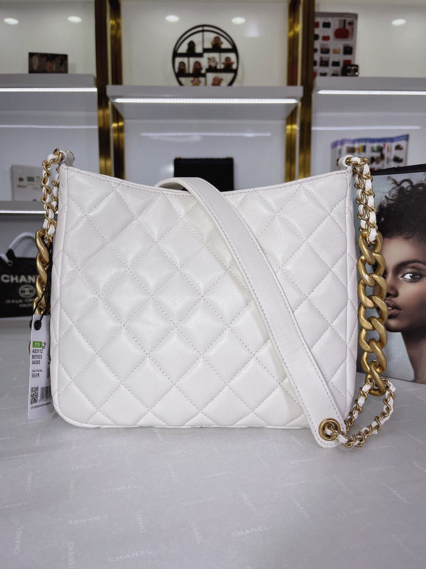 Luxe Touch Bags 

 -  Bags - 3381