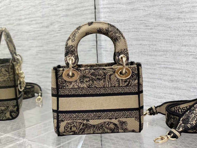 LTB - Luxe Touch Bags - 2209