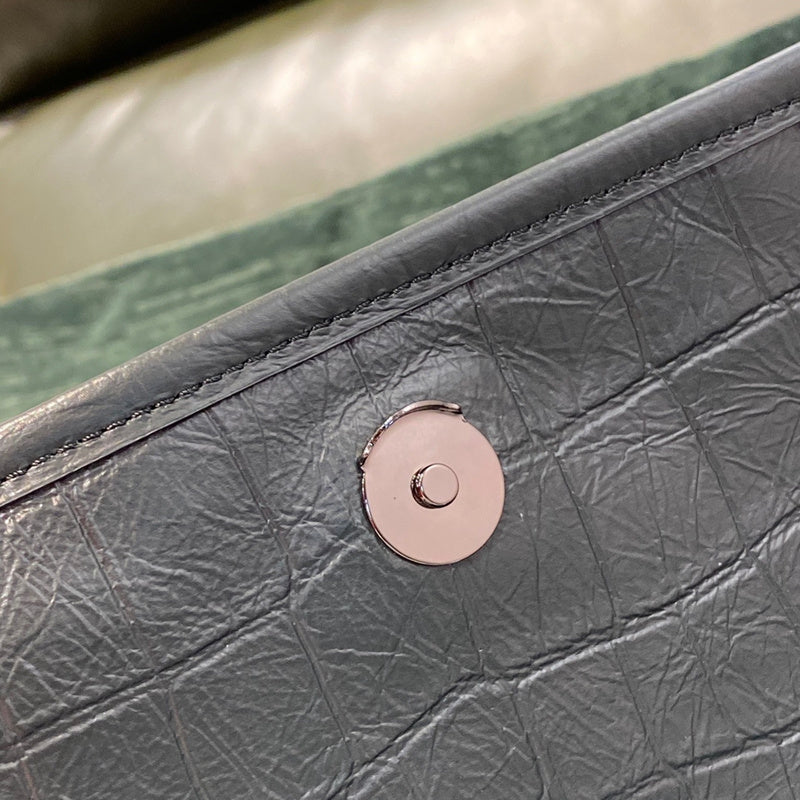Luxe Touch - SLY Bags 325