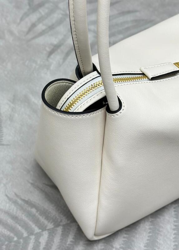 Luxe Touch Bags 

 - PD Bags - 023