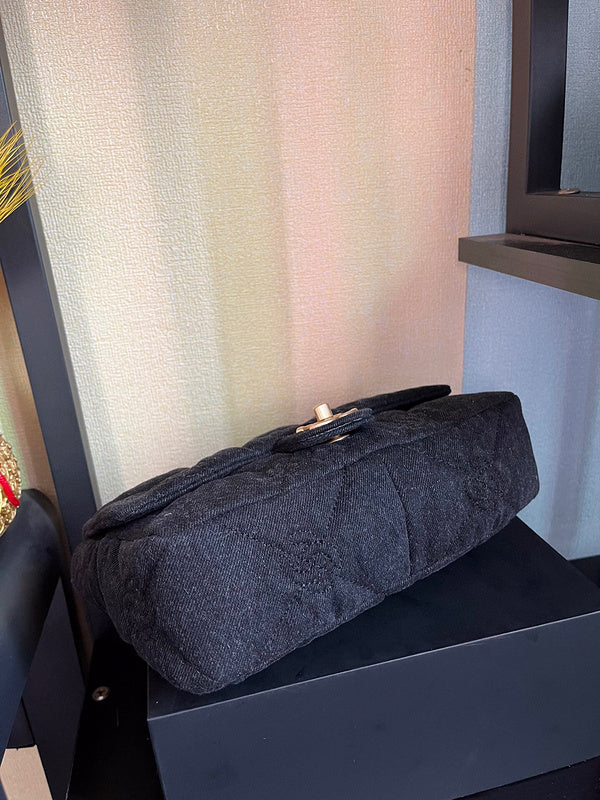 Luxe Touch Bags 

 -  Bags - 3250
