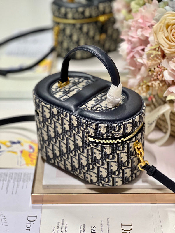 LTB - Luxe Touch Bags - 124