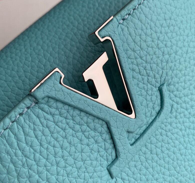 Luxe Touch Bags -   3132
