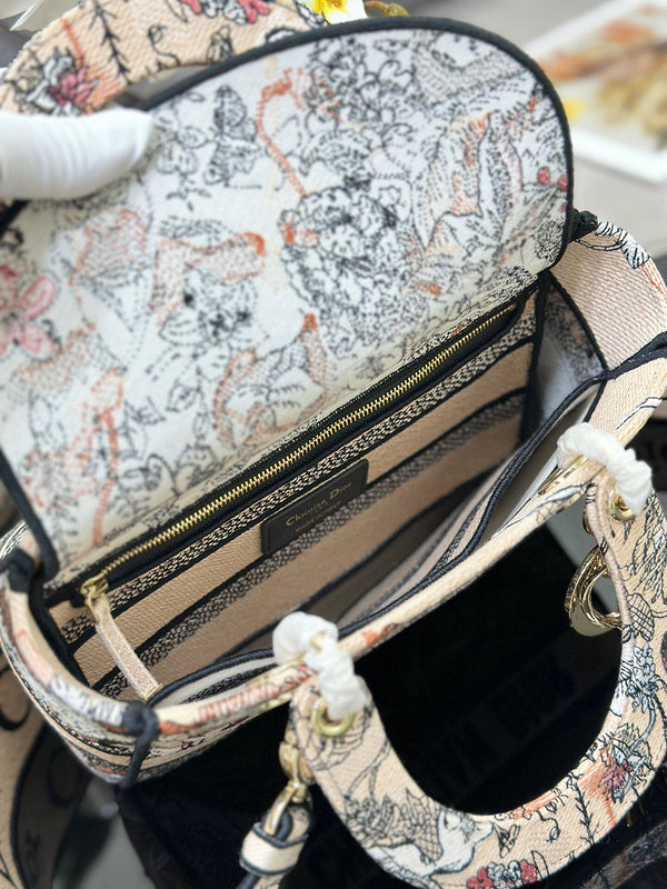 LTB - Luxe Touch Bags - 071