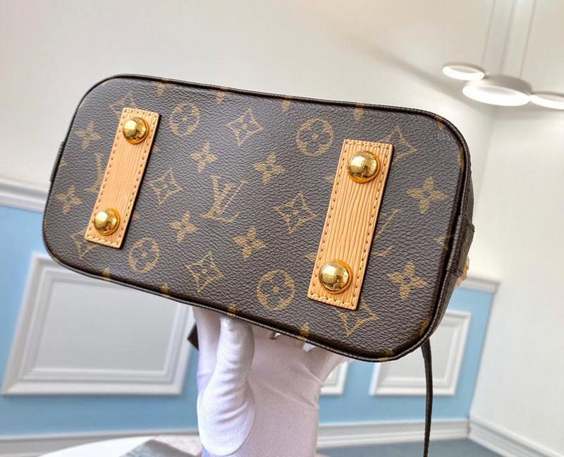 Luxe Touch Bags -   3174