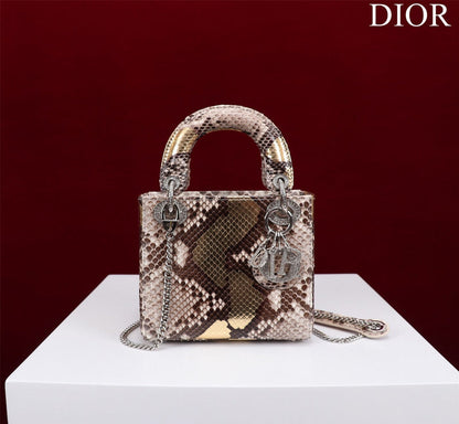 LTB - Luxe Touch Bags - 1696