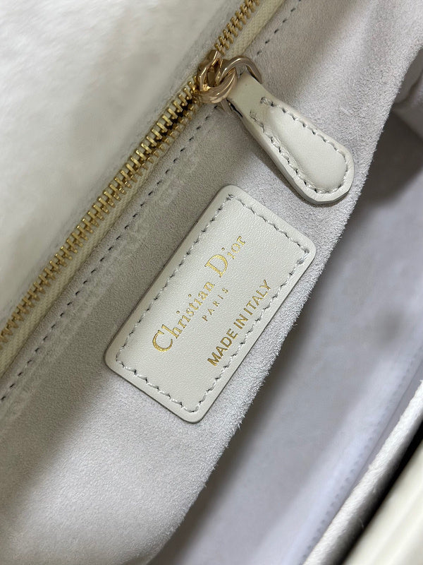 LTB - Luxe Touch Bags - 551