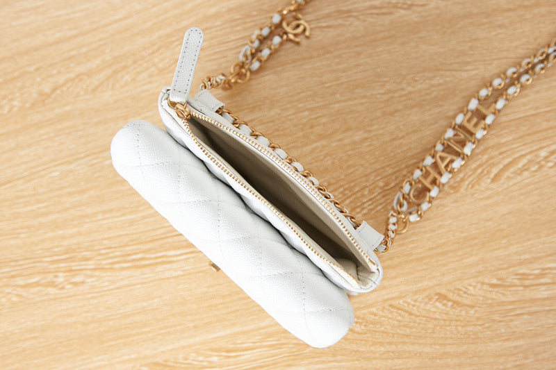 Luxe Touch Bags 

 -  Bags - 3130