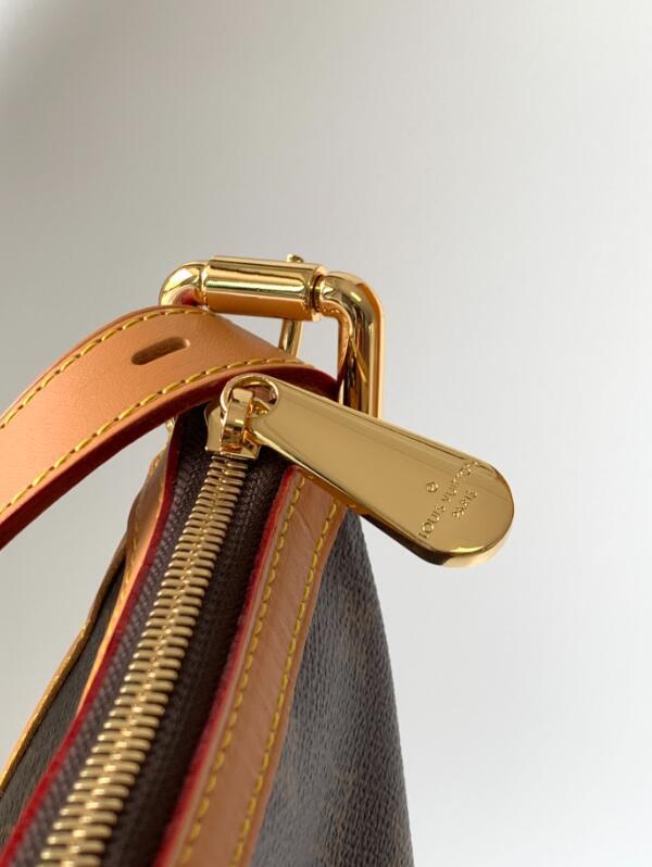Luxe Touch Bags -   2126