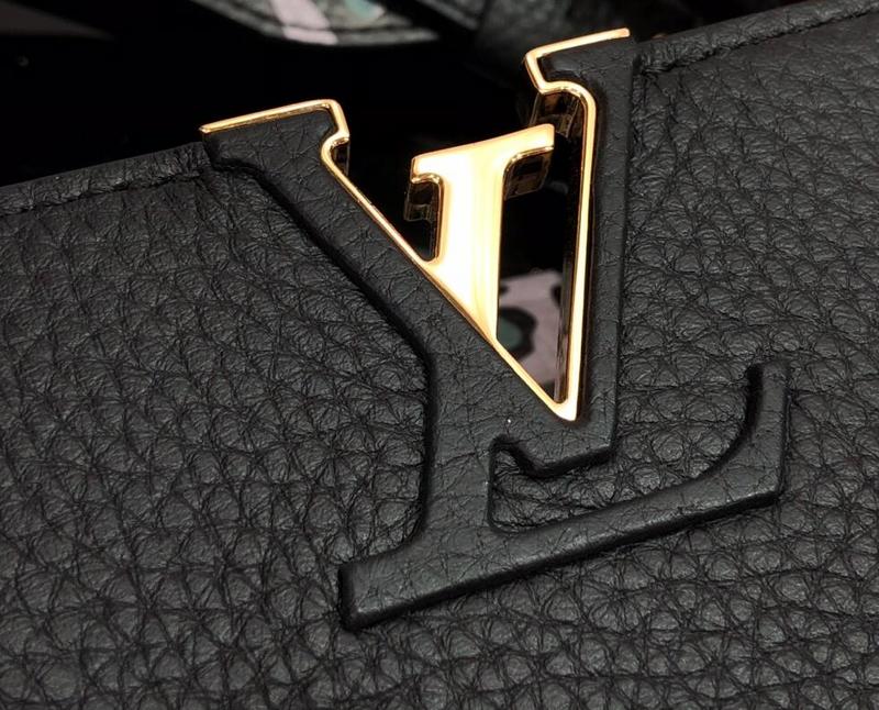Luxe Touch Bags -   2162