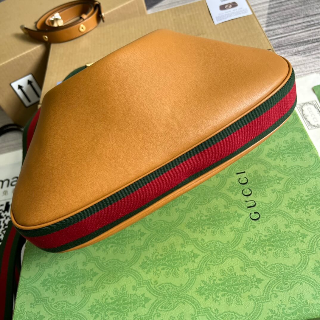 GC 702823 Attache GM dark orange 35CM