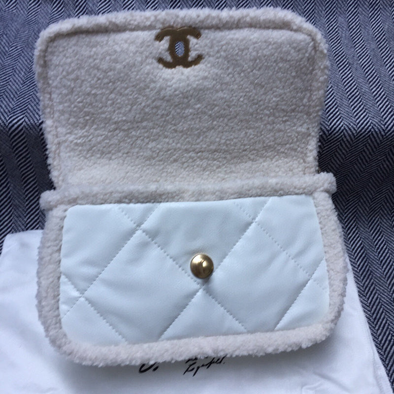 Luxe Touch Bags 

 -  Bags - 3536