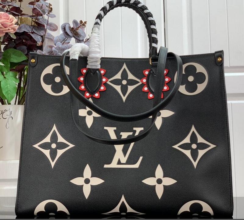 Luxe Touch Bags -   2762