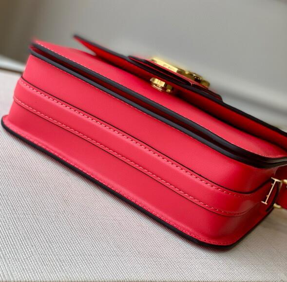 Luxe Touch Bags -   2978