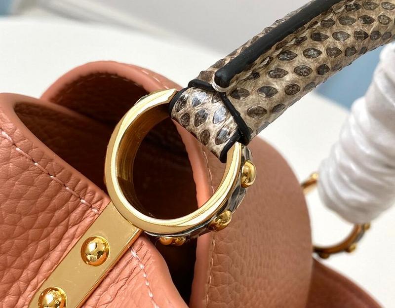 Luxe Touch Bags -   2600