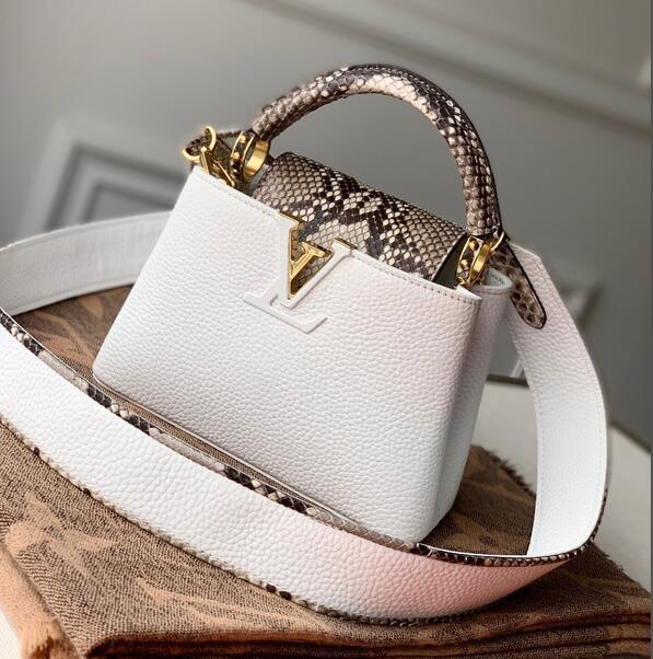 Luxe Touch Bags -   3131