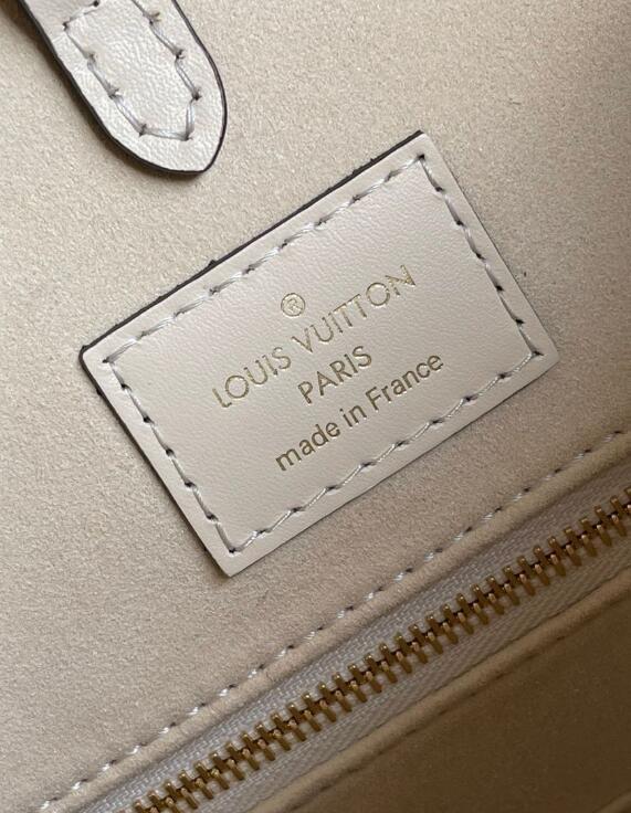 Luxe Touch Bags -   2488