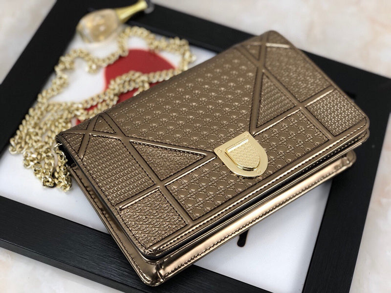 LTB - Luxe Touch Bags - 649
