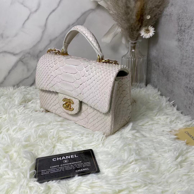 Luxe Touch Bags 

 -  Bags - 3050