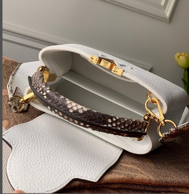 Luxe Touch Bags -   3131