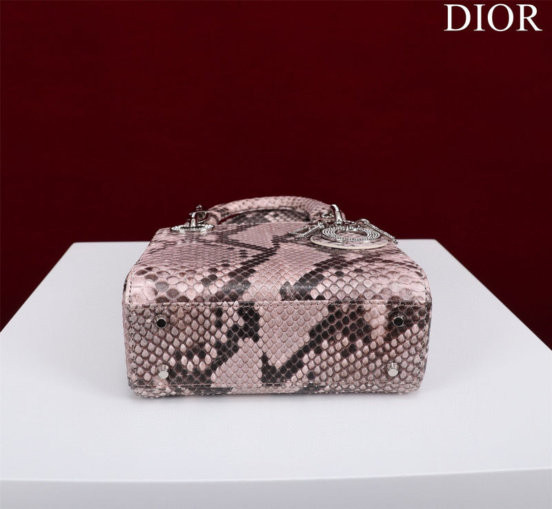 LTB - Luxe Touch Bags - 1695