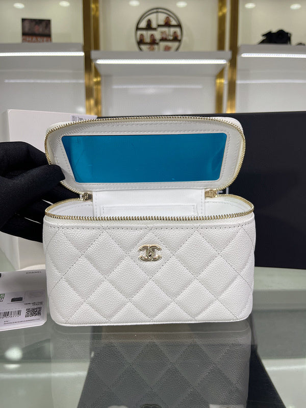 Luxe Touch Bags 

 -  Bags - 3125