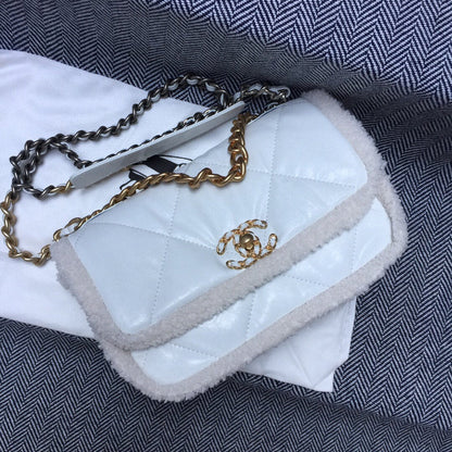 Luxe Touch Bags 

 -  Bags - 3536