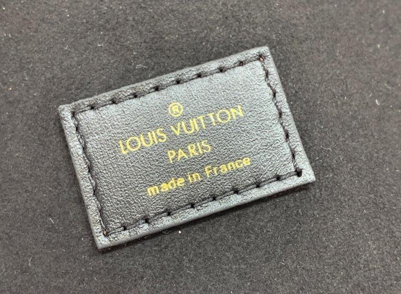 Luxe Touch Bags -   2649