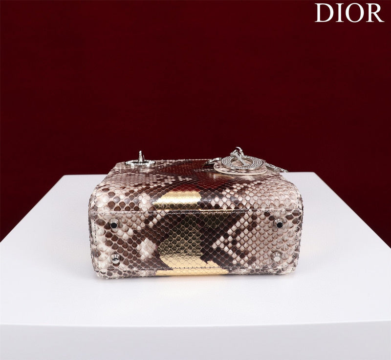 LTB - Luxe Touch Bags - 1696