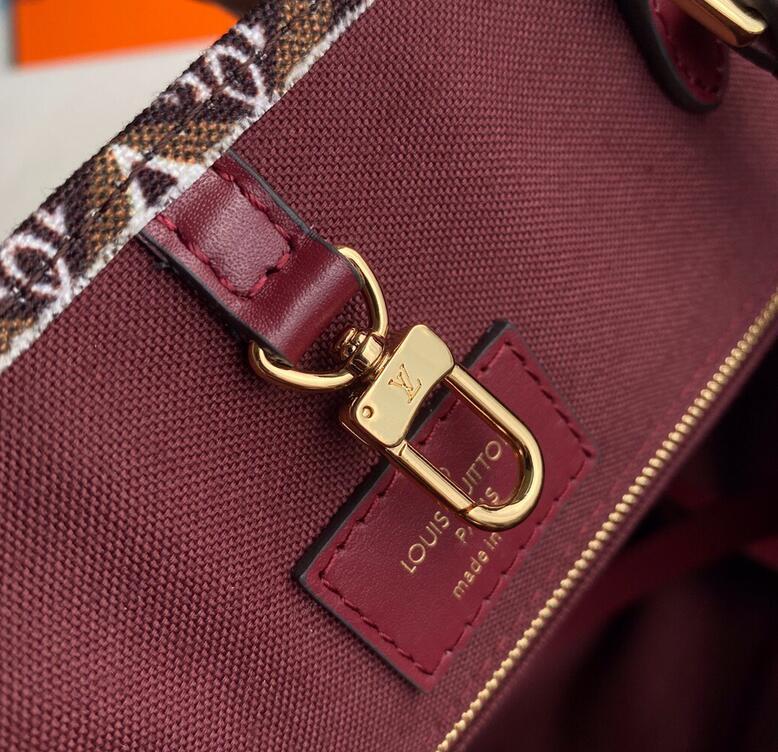 Luxe Touch Bags -   3119