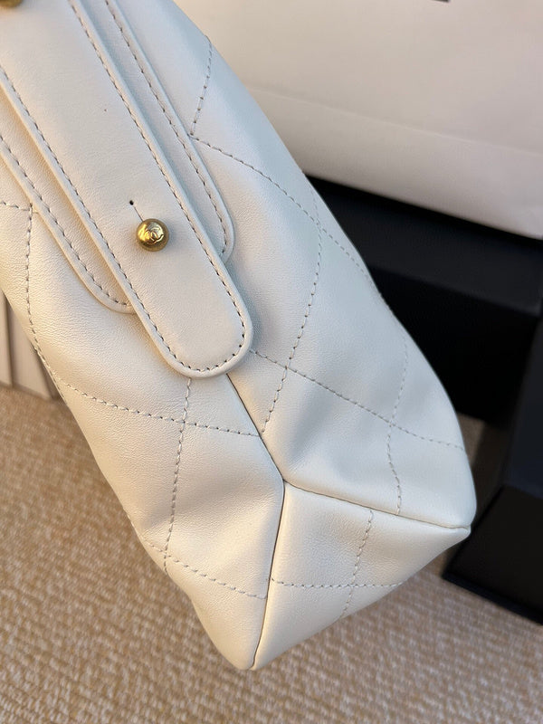 Luxe Touch Bags 

 -  Bags - 3428