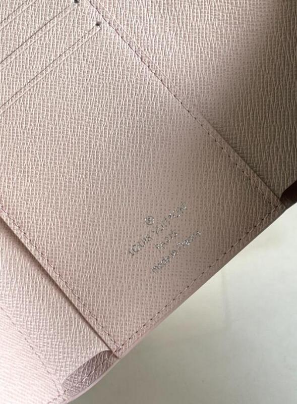 Luxe Touch Bags -   2160