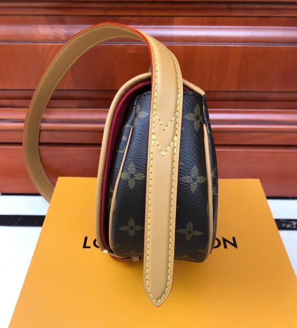 Luxe Touch Bags -   2542