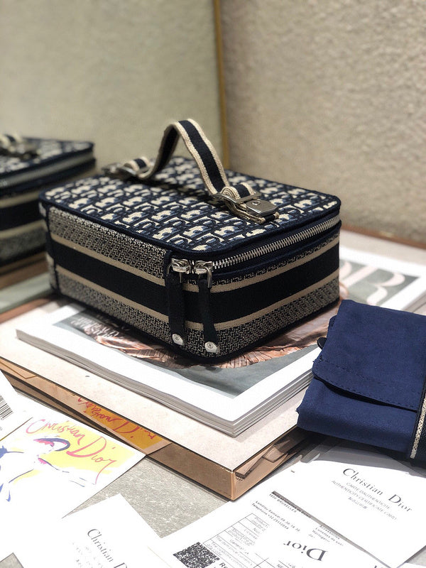 LTB - Luxe Touch Bags - 1925