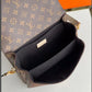 Luxe Touch Bags -   3145