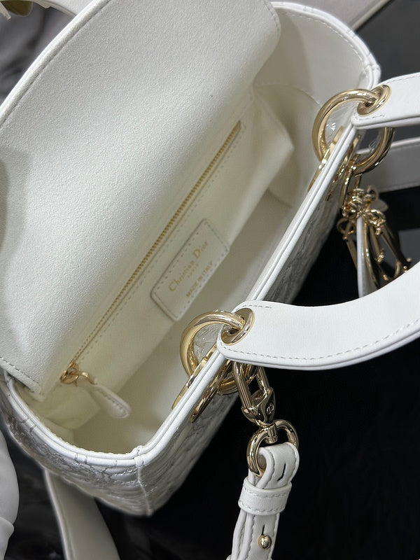 LTB - Luxe Touch Bags - 1206