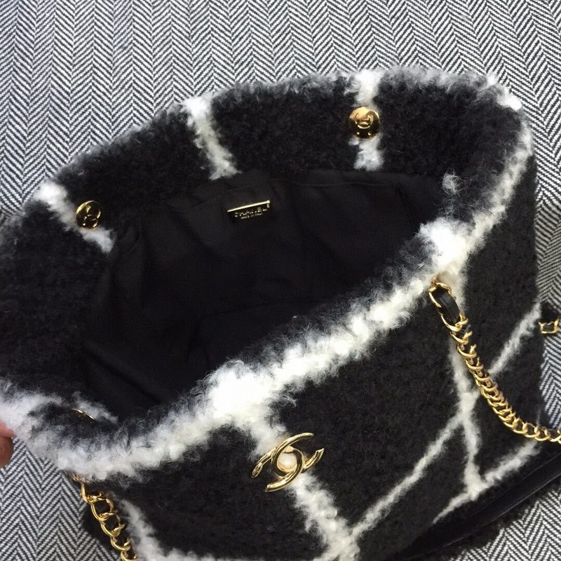 Luxe Touch Bags 

 -  Bags - 3489